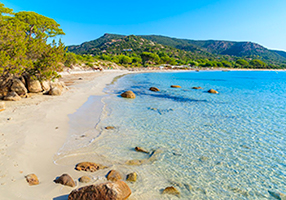 campeggio vicino alla spiaggia porto vecchio