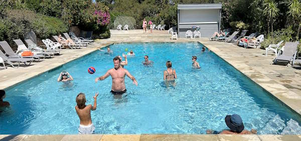 campeggio con piscina spiaggia di pinarello